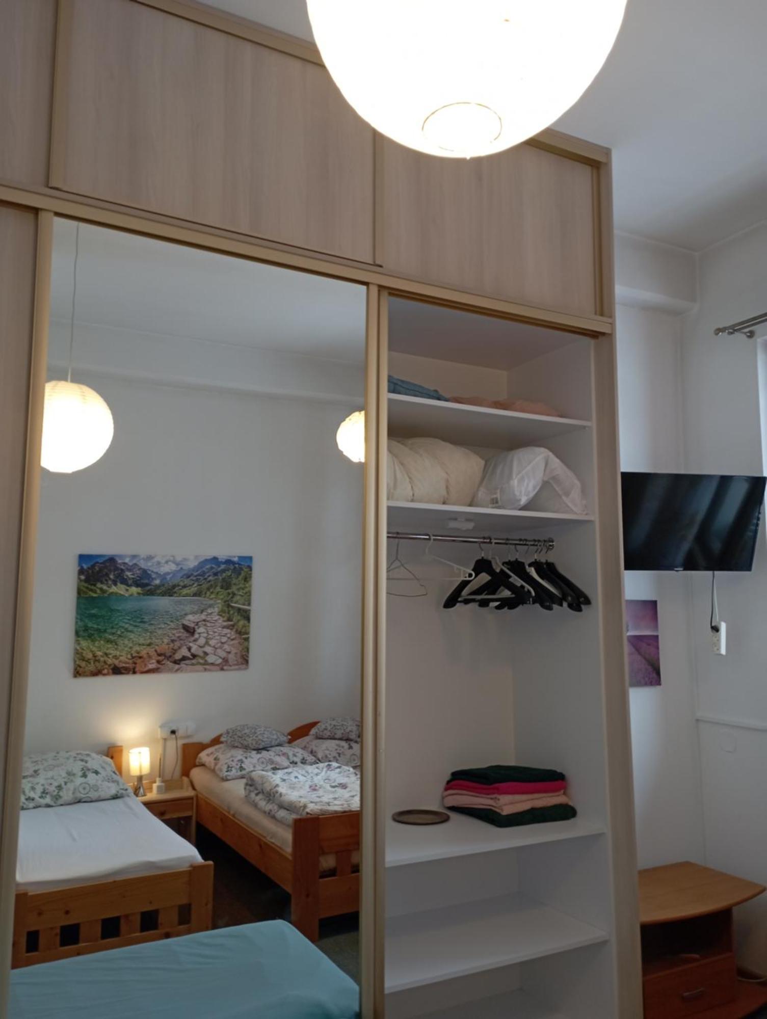 Apartment A3apartament 2 Pokojowy Aneks Kuchenny 2 Lazienki Wlasne Na Korytarzu Jumper Na Termach Dla 2 Osob Gratis Zakopane
