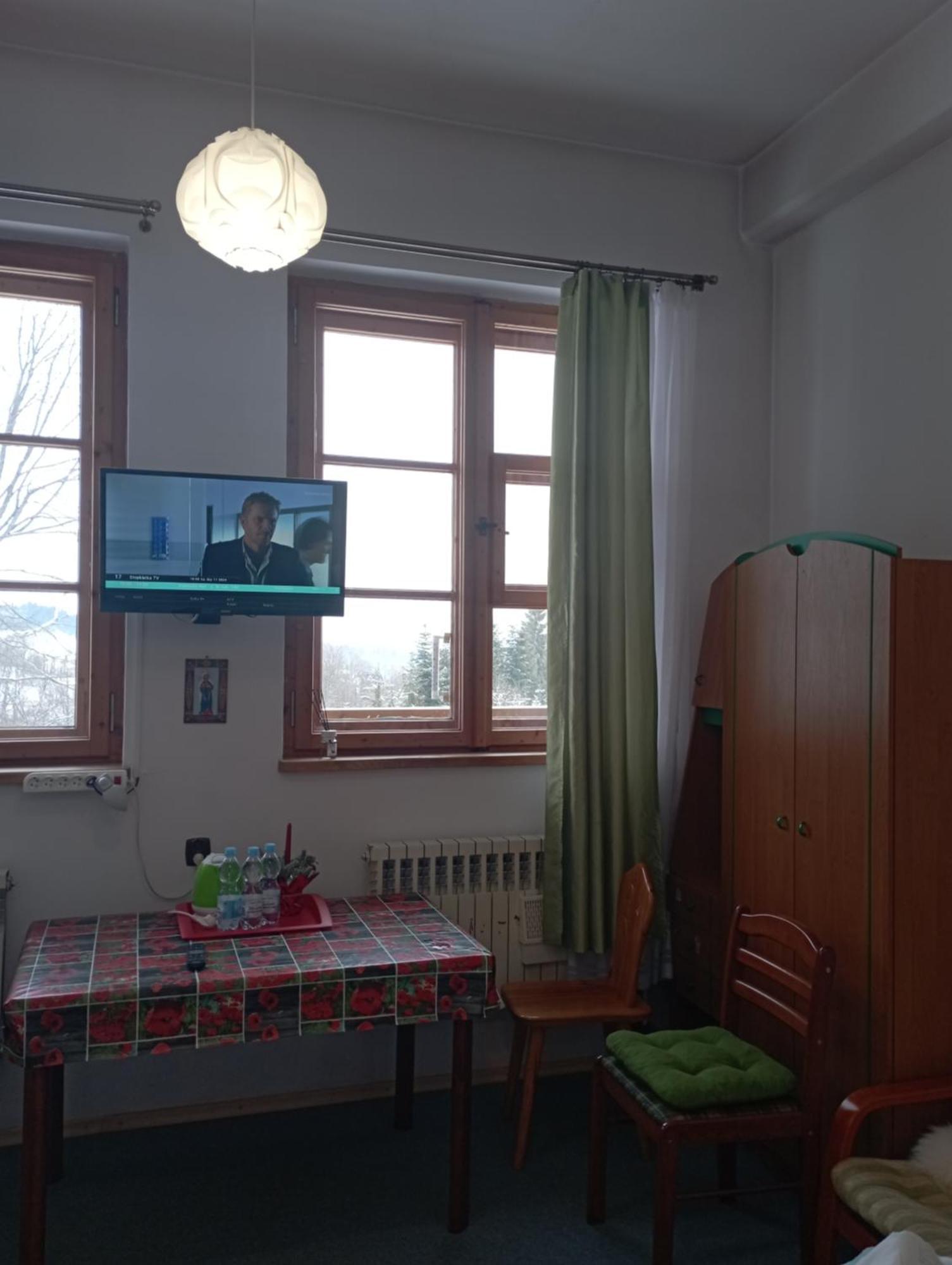 A3apartament 2 Pokojowy Aneks Kuchenny 2 Lazienki Wlasne Na Korytarzu Jumper Na Termach Dla 2 Osob Gratis *